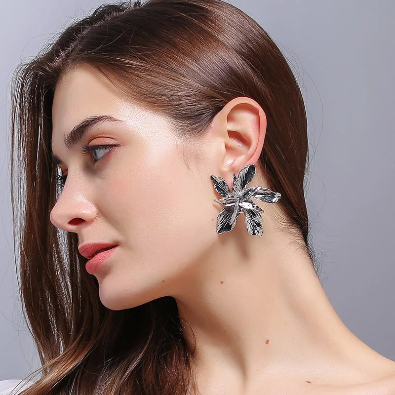 Aishe Floral Designed Earrings