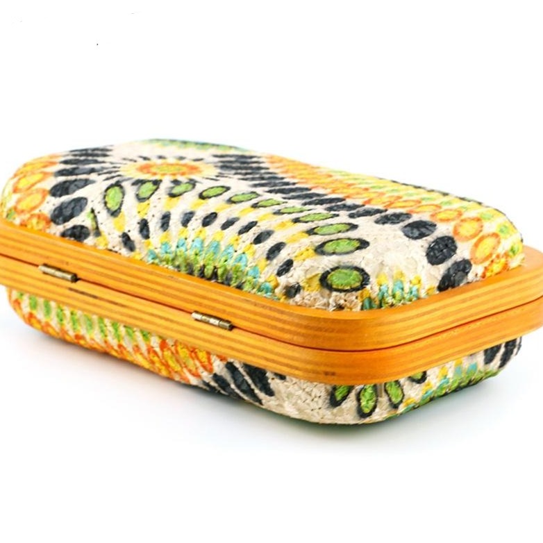 Gaia Wooden Style Women'