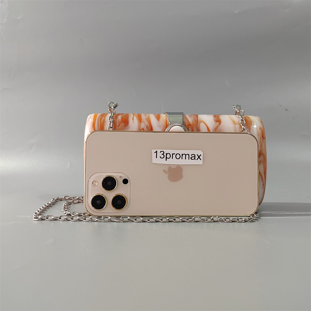 Audrey Clutch