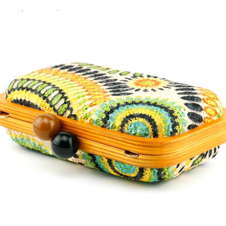 Gaia Wooden Style Women'
