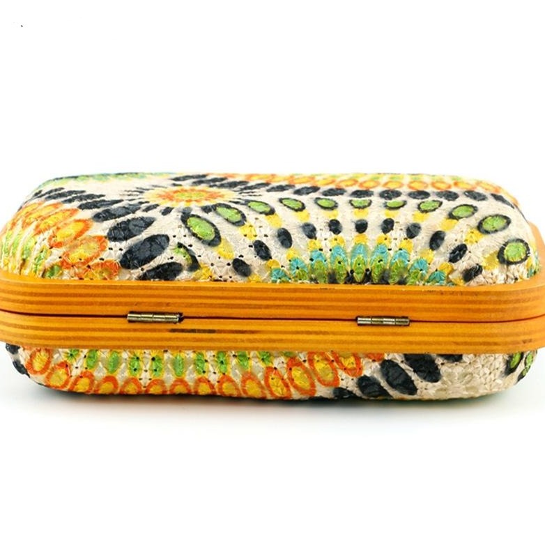 Gaia Wooden Style Women'